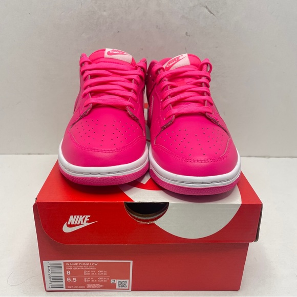 Nike Dunk Low WMNS “Hyper Pink” 2022 - Picture 2 of 4